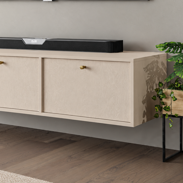 Meuble TV suspendu SORA 3 portes 180 cm – Beige sable – studio nuveria